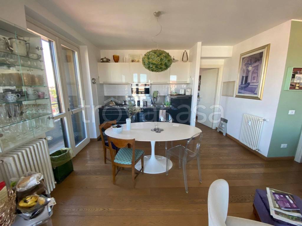 appartamento in affitto a Milano in zona Porta Romana