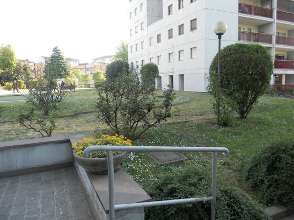 appartamento in affitto a Milano in zona Baggio