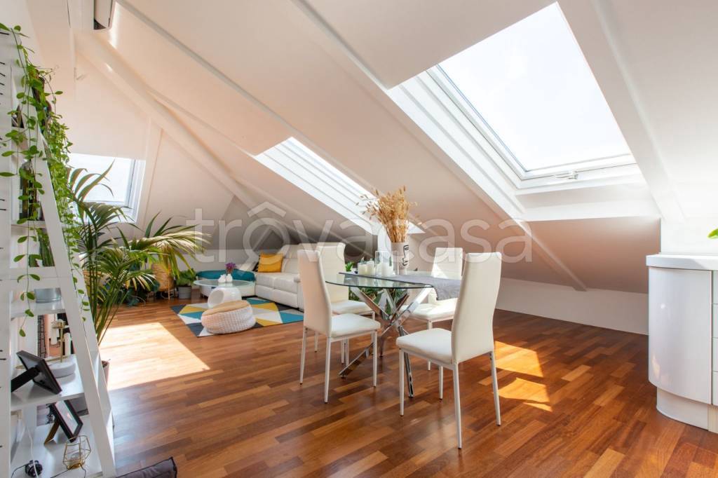 appartamento in affitto a Milano in zona Sempione