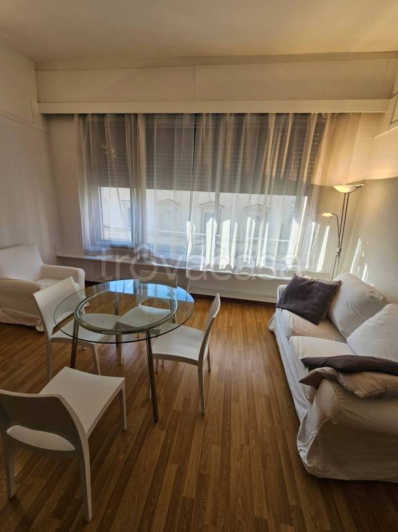 appartamento in affitto a Milano in zona Porta Nuova