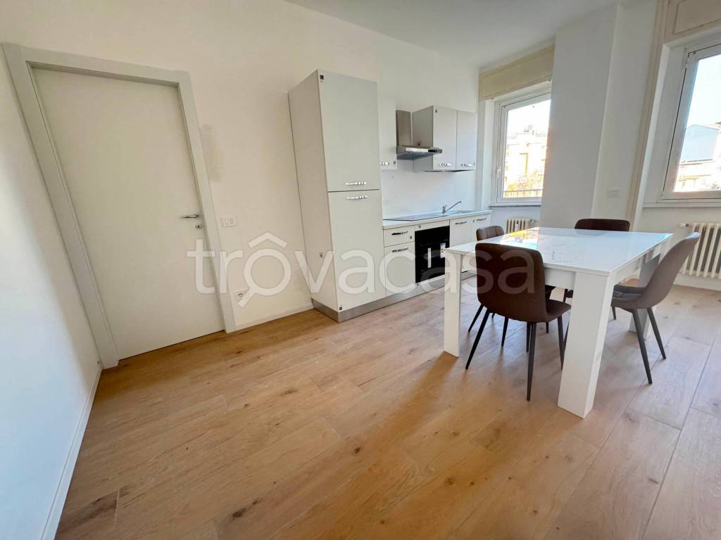 appartamento in affitto a Milano in zona Vigentino