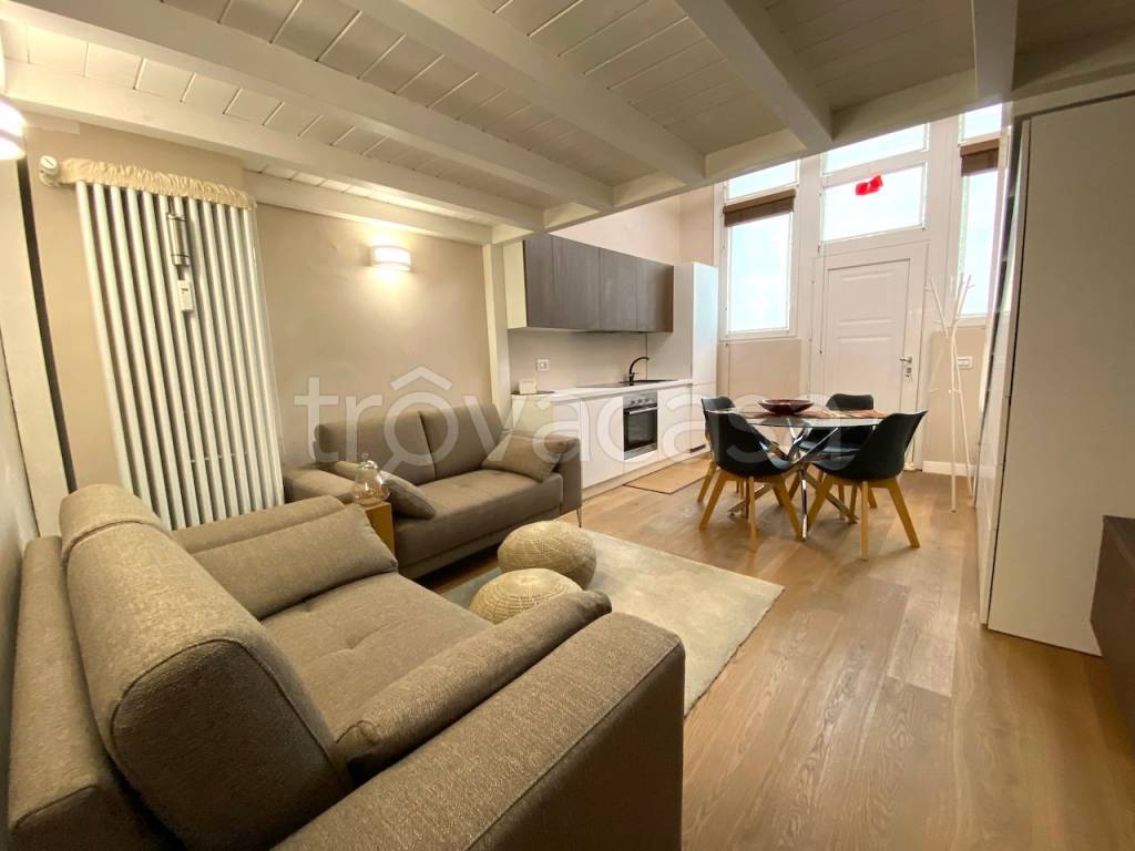 appartamento in affitto a Milano