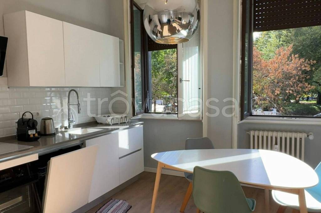 appartamento in affitto a Milano in zona Centro Direzionale