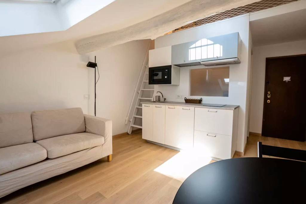 appartamento in affitto a Milano in zona Bocconi