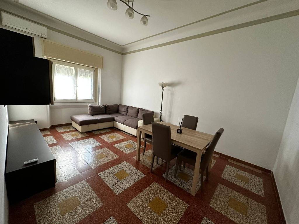 appartamento in affitto a Milano in zona Corvetto