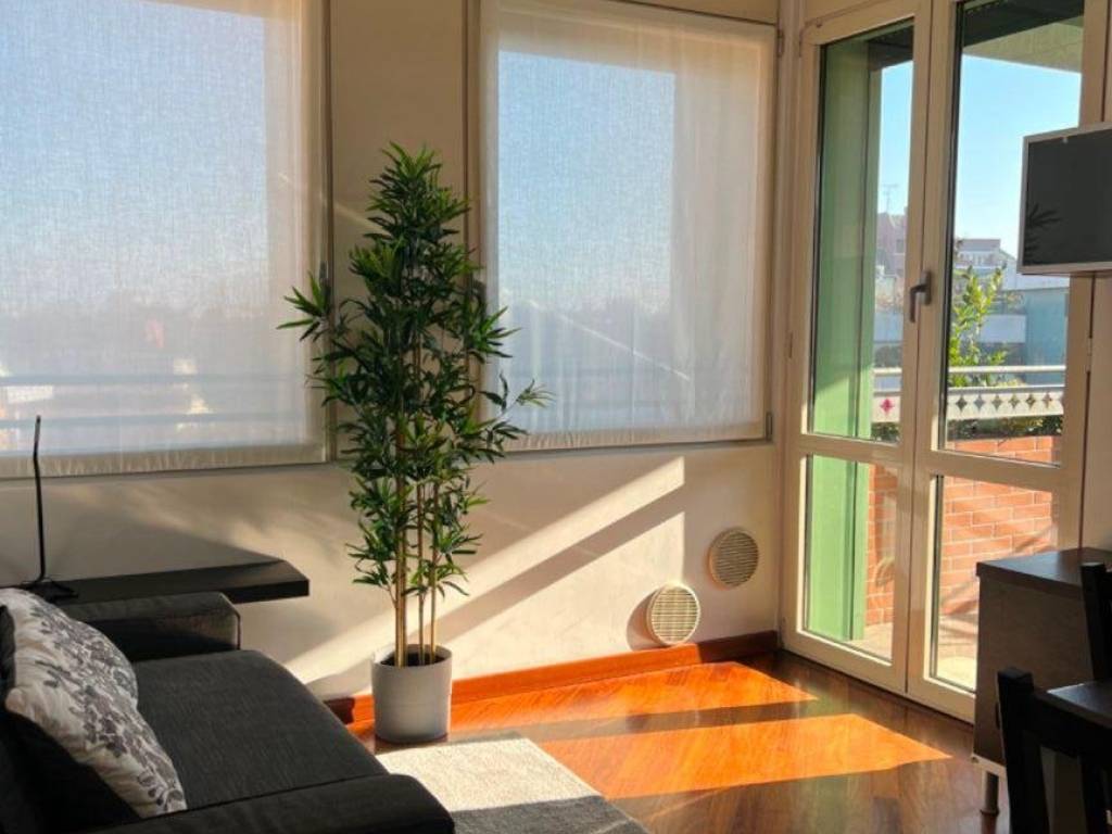 appartamento in affitto a Milano in zona Vigentino