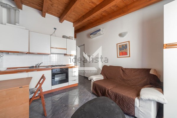 appartamento in affitto a Milano in zona Vigentino