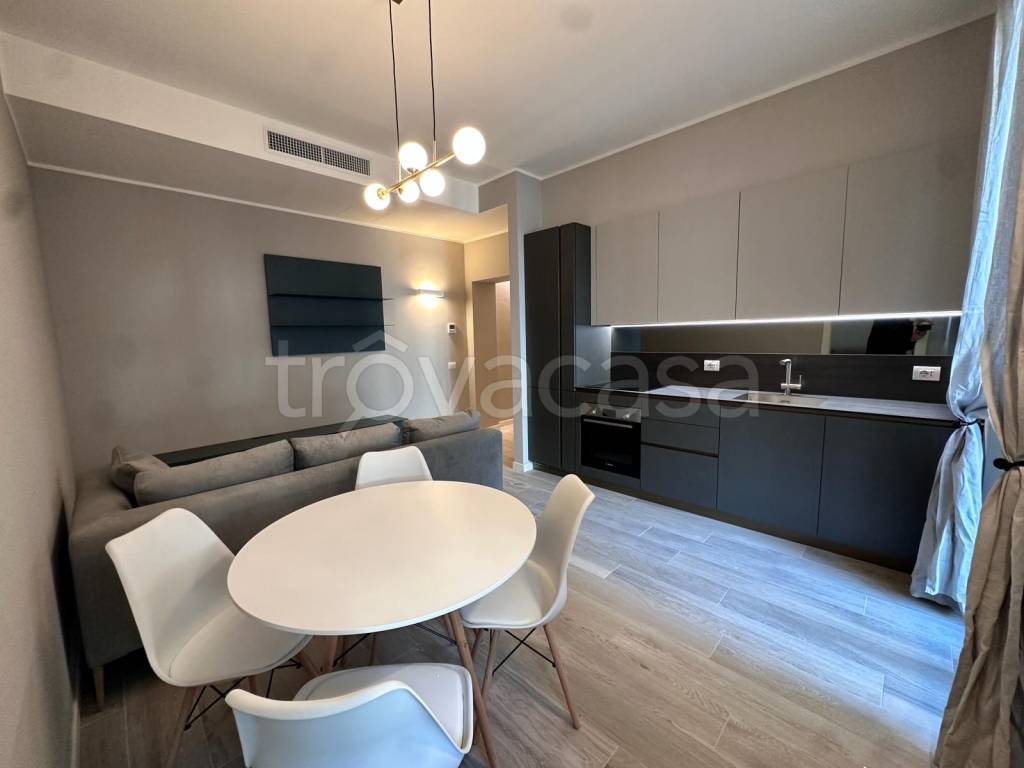 appartamento in affitto a Milano in zona XXII Marzo