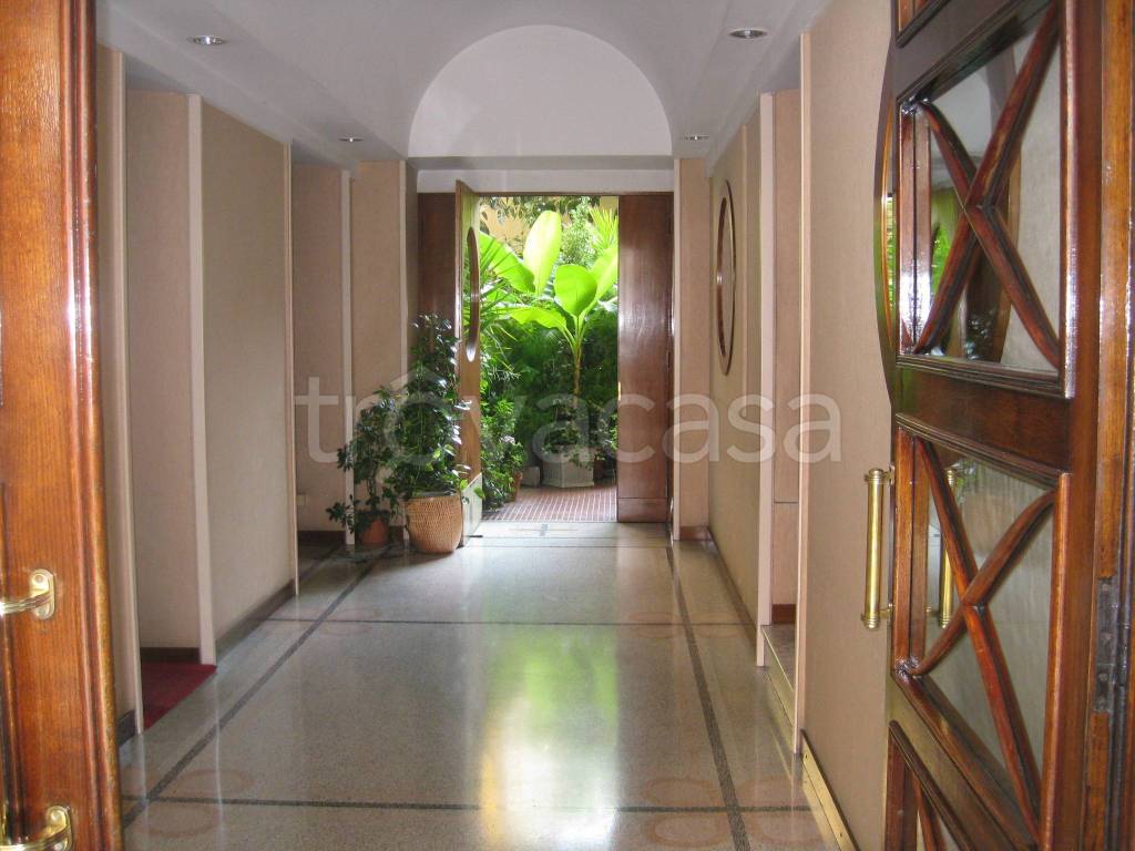 appartamento in affitto a Milano in zona XXII Marzo