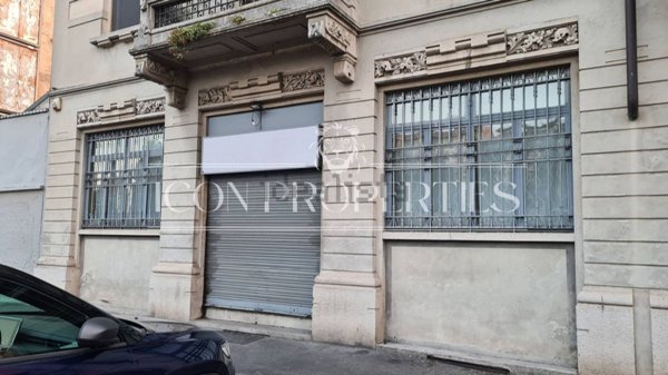 negozio in affitto a Milano in zona Lorenteggio