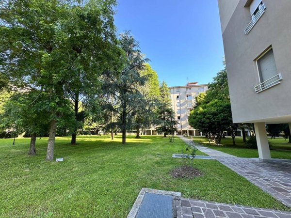 appartamento in affitto a Milano in zona Trenno