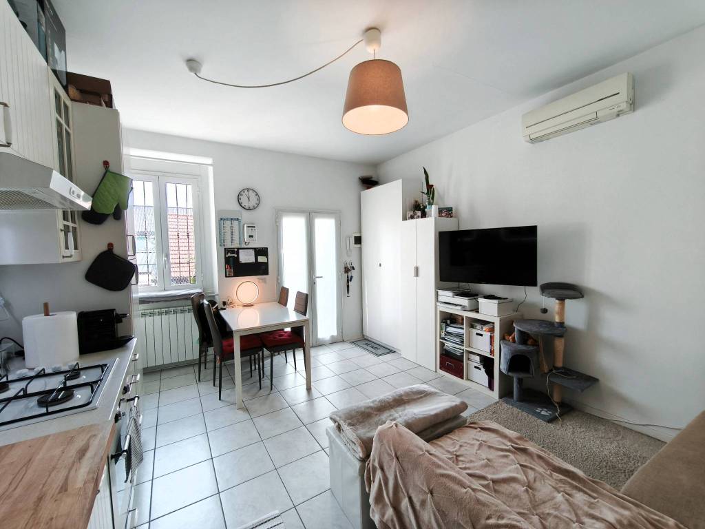 appartamento in affitto a Milano in zona Guastalla