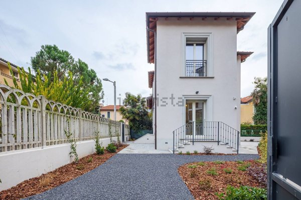 casa indipendente in affitto a Milano in zona Isola