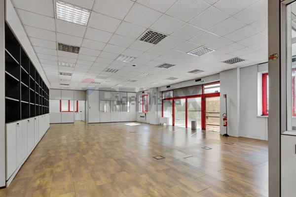 ufficio in affitto a Milano in zona Garegnano