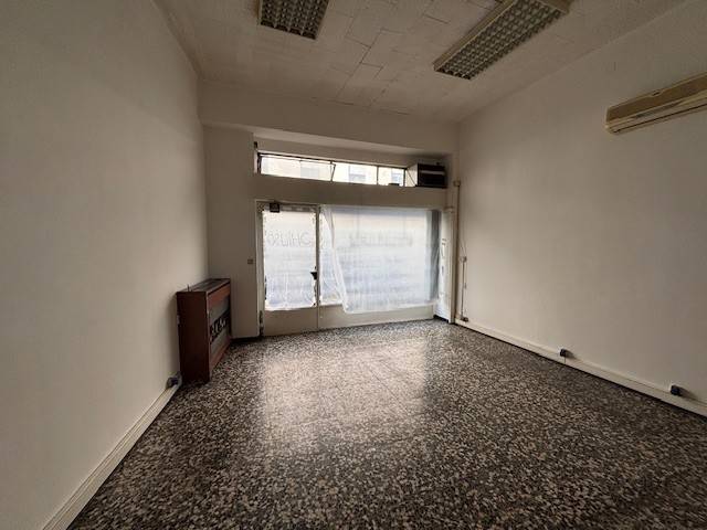 negozio in affitto a Milano in zona Guastalla