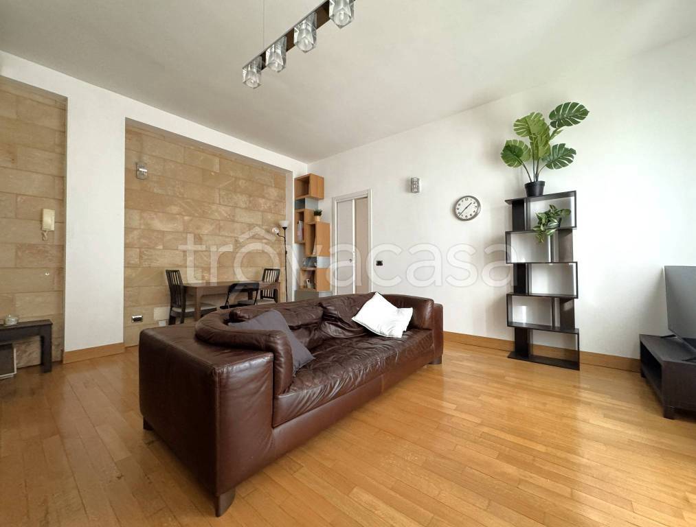 appartamento in affitto a Milano in zona Piazzale Lodi