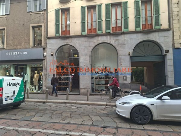 negozio in affitto a Milano in zona Guastalla