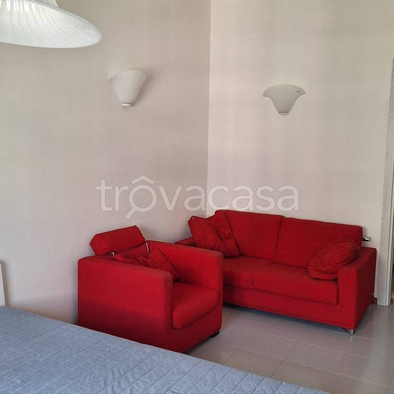 appartamento in affitto a Milano in zona Famagosta