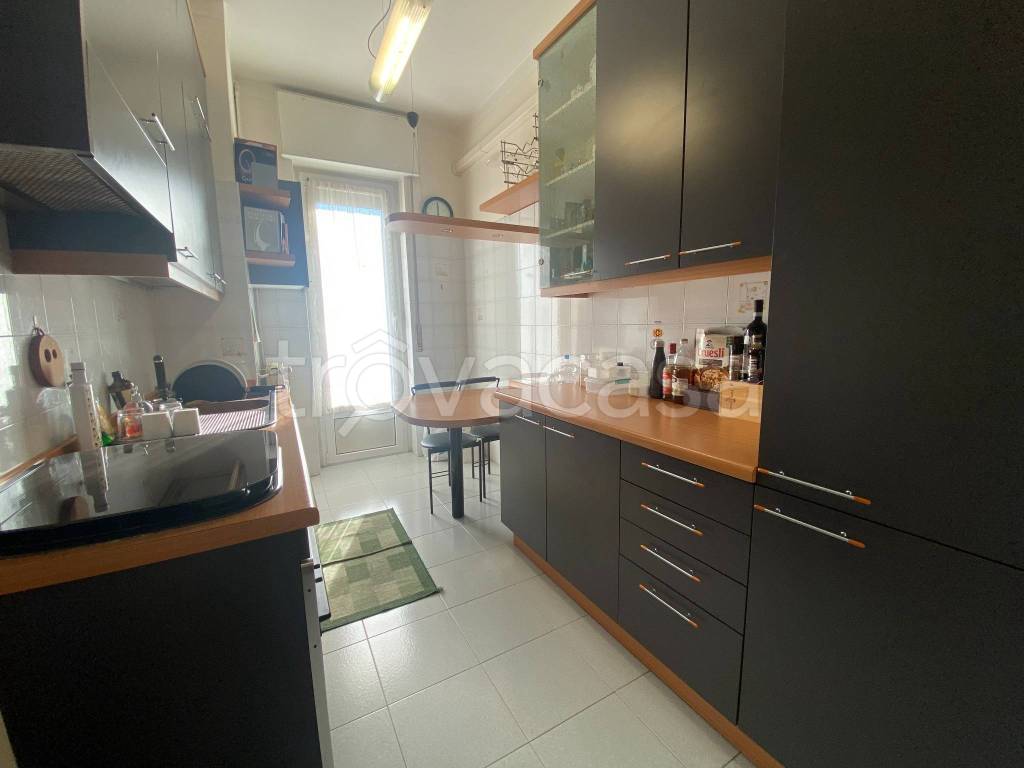 appartamento in affitto a Milano in zona Famagosta