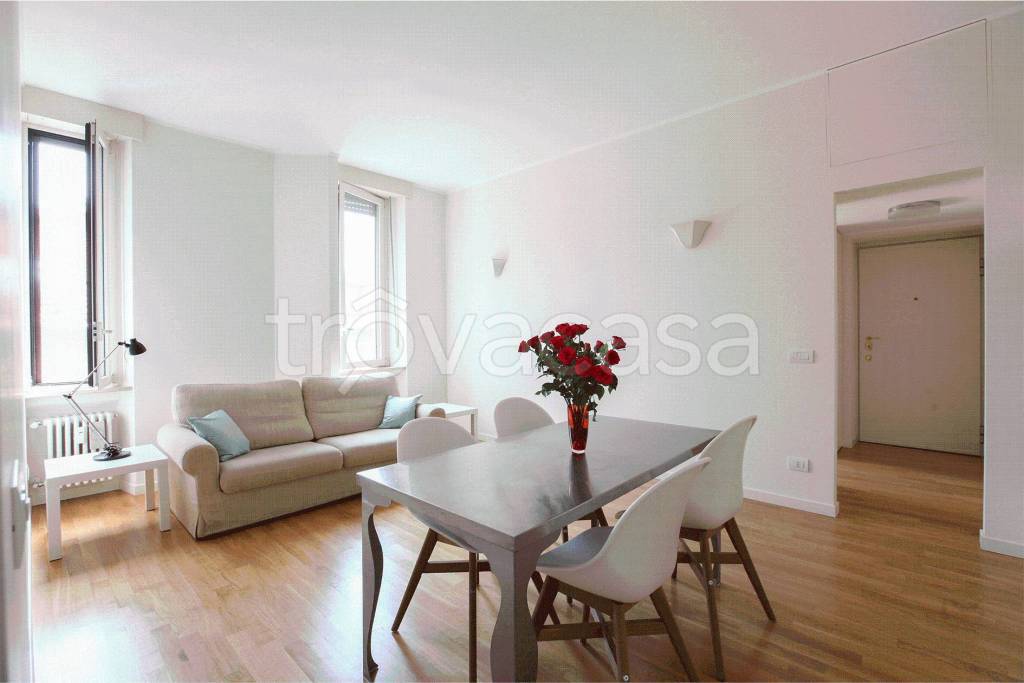 appartamento in affitto a Milano in zona Solari