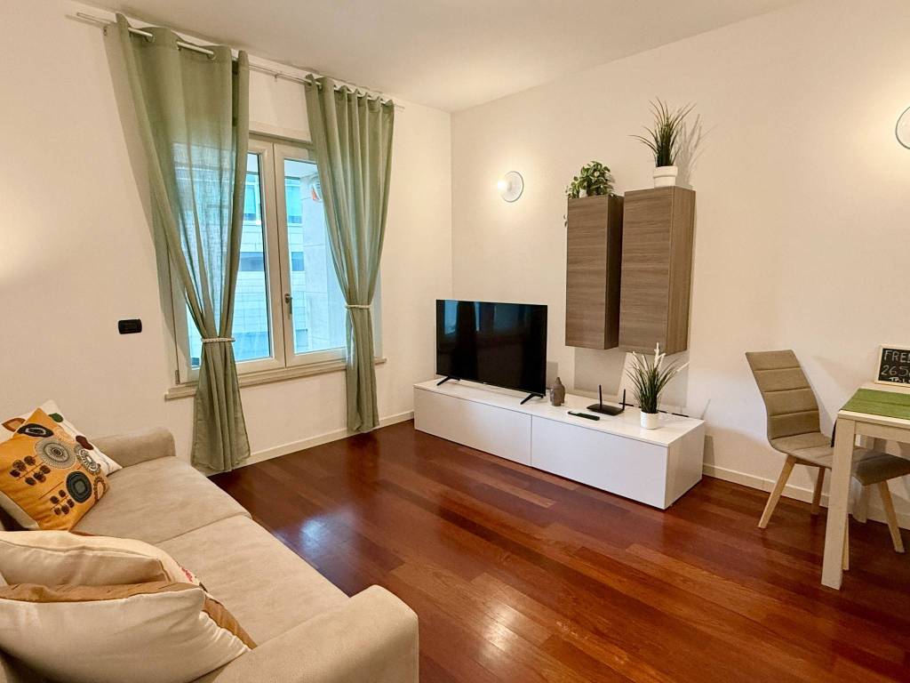 appartamento in affitto a Milano in zona Centro Direzionale