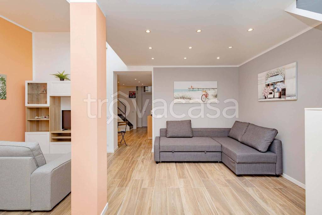 appartamento in affitto a Milano in zona Barona