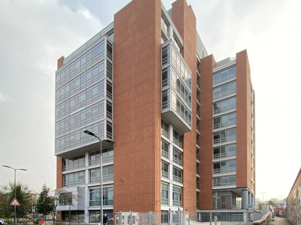 ufficio in affitto a Milano in zona Famagosta