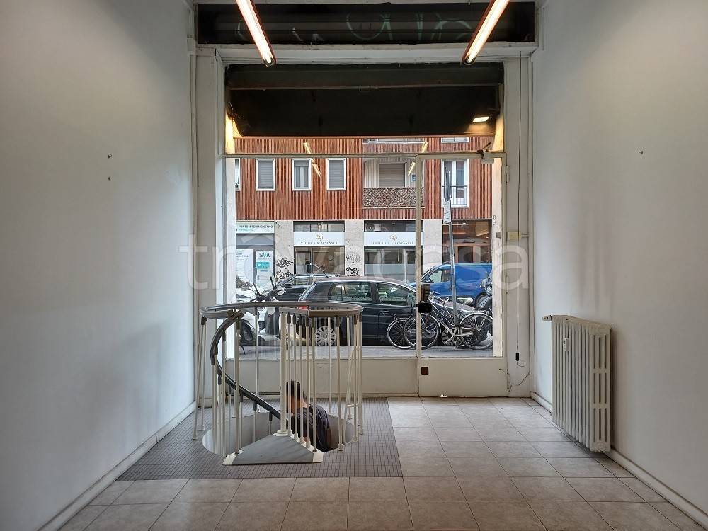 negozio in affitto a Milano in zona Città Studi