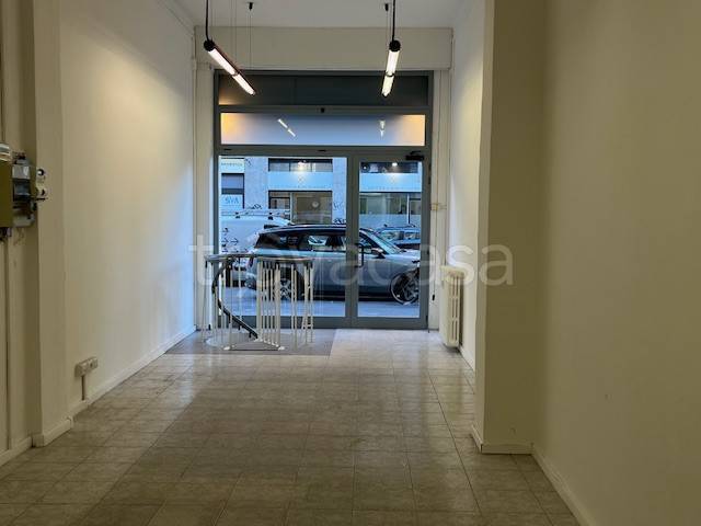 negozio in affitto a Milano in zona Città Studi