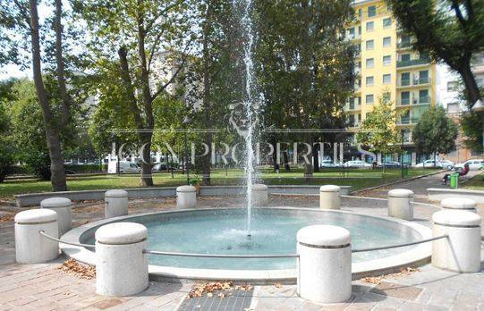 negozio in affitto a Milano in zona Solari