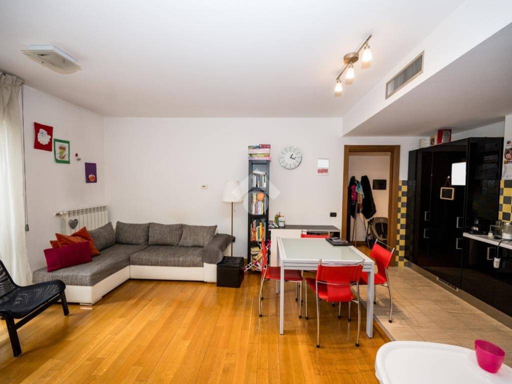 appartamento in affitto a Milano in zona Porta Genova