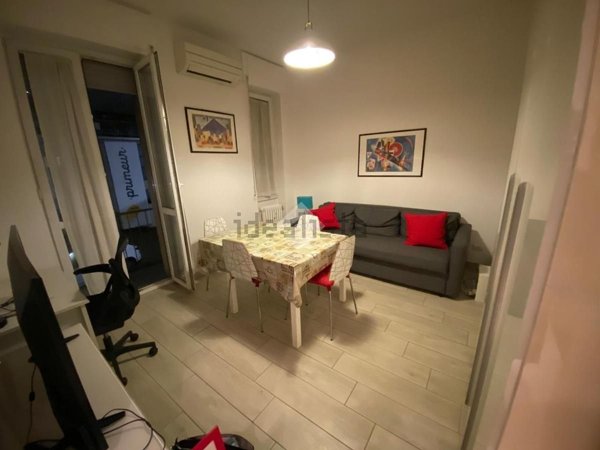 appartamento in affitto a Milano in zona Famagosta