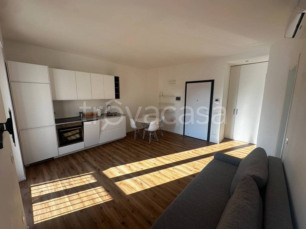 appartamento in affitto a Milano in zona Sempione