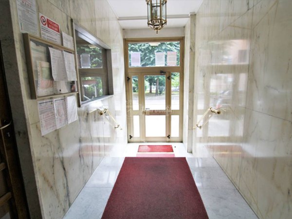 negozio in affitto a Milano in zona Corvetto