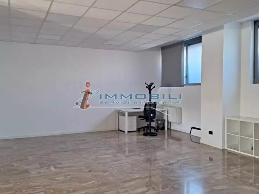 ufficio in affitto a Milano in zona Famagosta