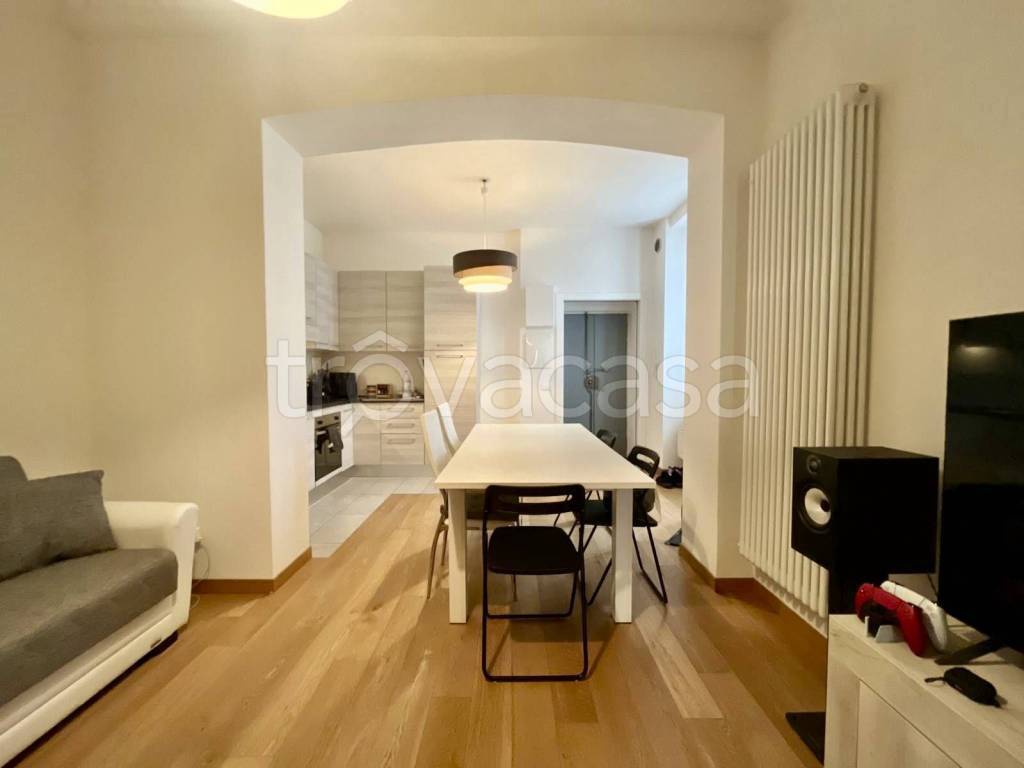 appartamento in affitto a Milano in zona Solari