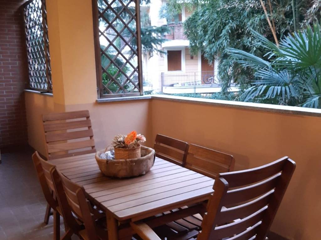 appartamento in affitto a Milano in zona Trenno