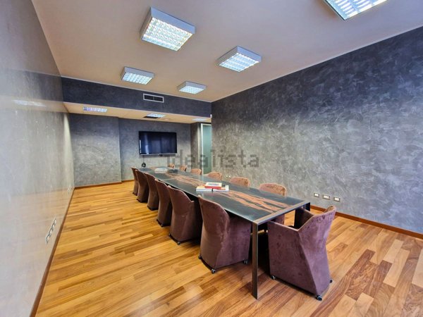 ufficio in affitto a Milano in zona Centro Direzionale