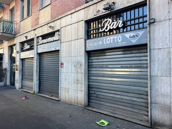 negozio in affitto a Milano in zona Corvetto