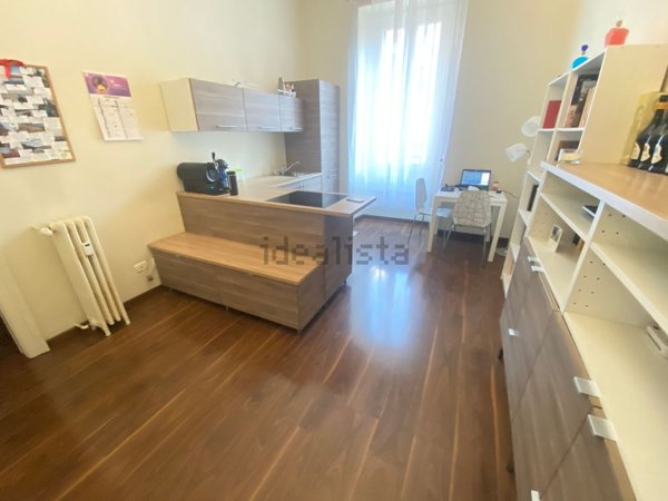 appartamento in affitto a Milano in zona Lorenteggio