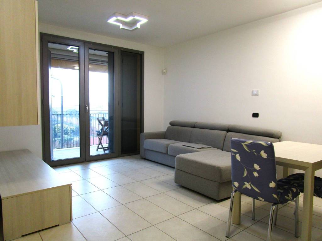 appartamento in affitto a Milano in zona Baggio