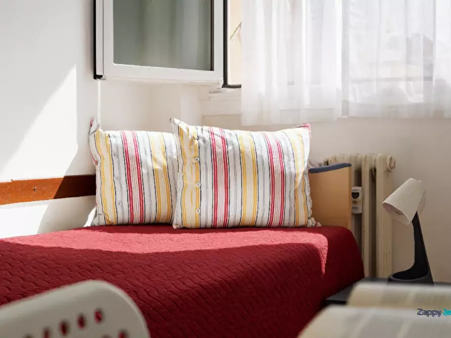 negozio in affitto a Milano in zona Quarto Cagnino