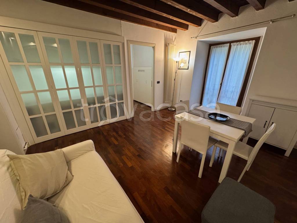 appartamento in affitto a Milano in zona Porta Garibaldi