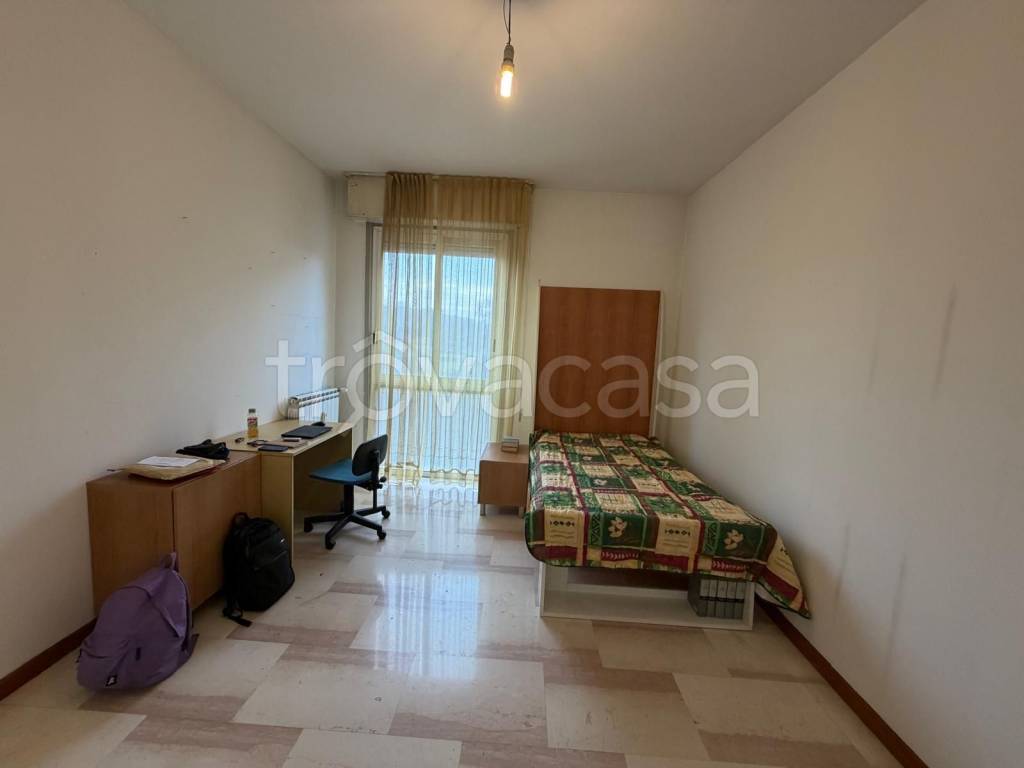 appartamento in affitto a Milano in zona Famagosta