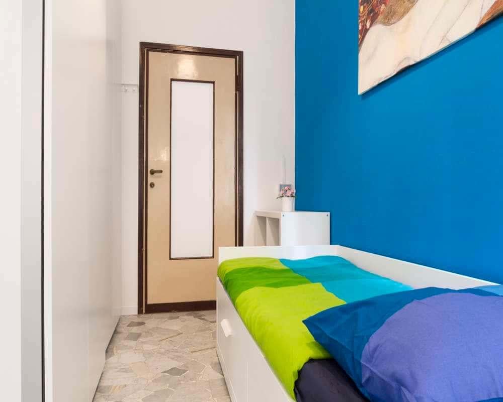 negozio in affitto a Milano in zona Lorenteggio