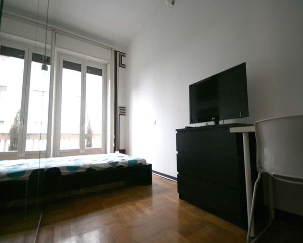 negozio in affitto a Milano in zona Cagnola