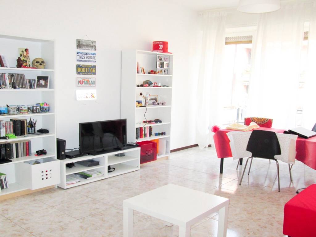 appartamento in affitto a Milano in zona Famagosta