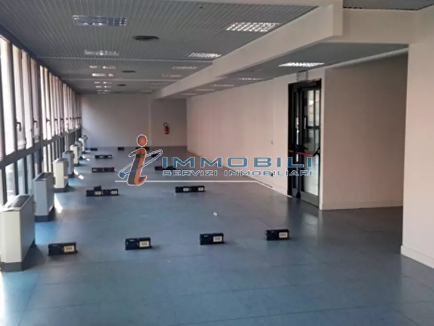 negozio in affitto a Milano in zona Corvetto