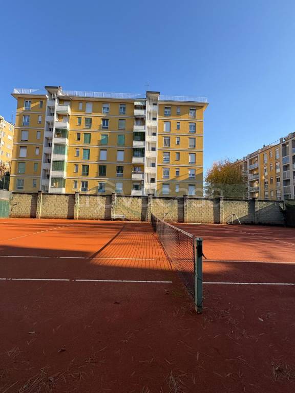 appartamento in affitto a Milano in zona Famagosta