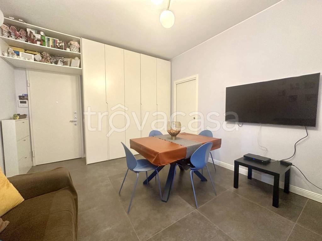 appartamento in affitto a Milano in zona Porta Genova